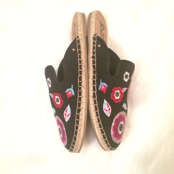 Circus by Sam Edelman Floral Embroidered Mule - Picture 4 of 8